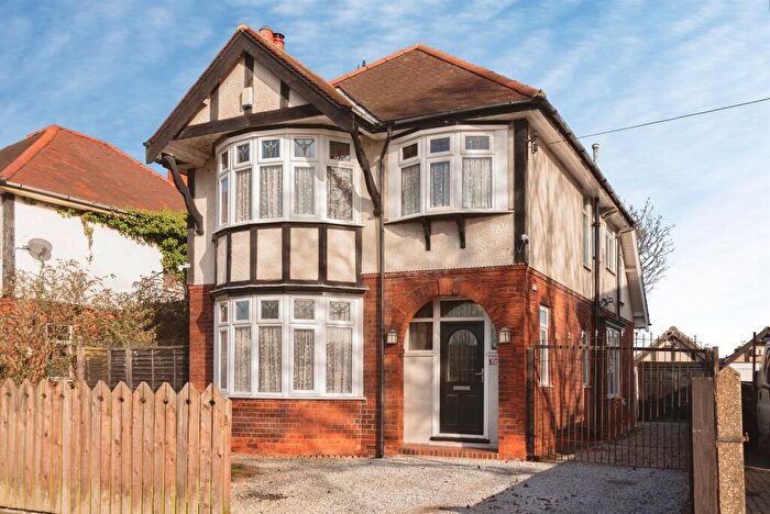 3 Bedroom Detached House For Sale In Maybury Road, Hull, HU9