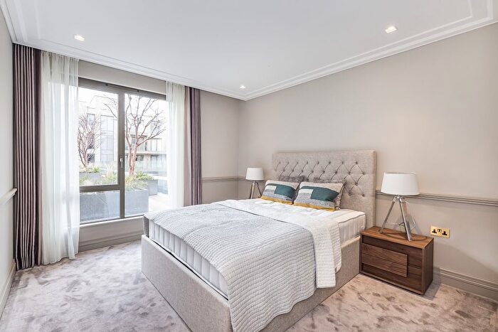 2 Bedroom Flat To Rent In Crisp Road, London, W6