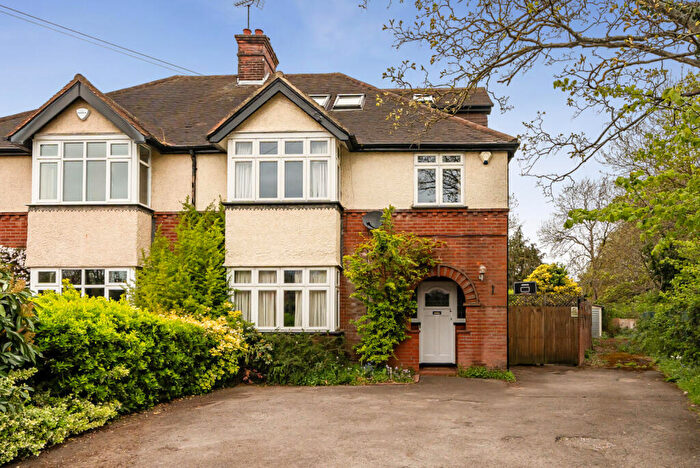 4 Bedroom Semi Detached House For Sale In Church Road, Earley, Reading, Berkshire, RG6