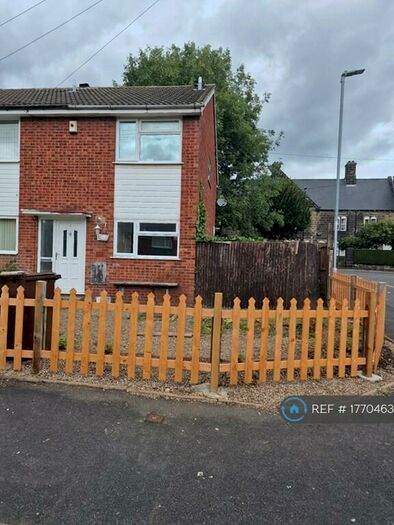 3 Bedroom Semi-Detached House To Rent In St Bartholomews Close, Armley, Leeds, LS12