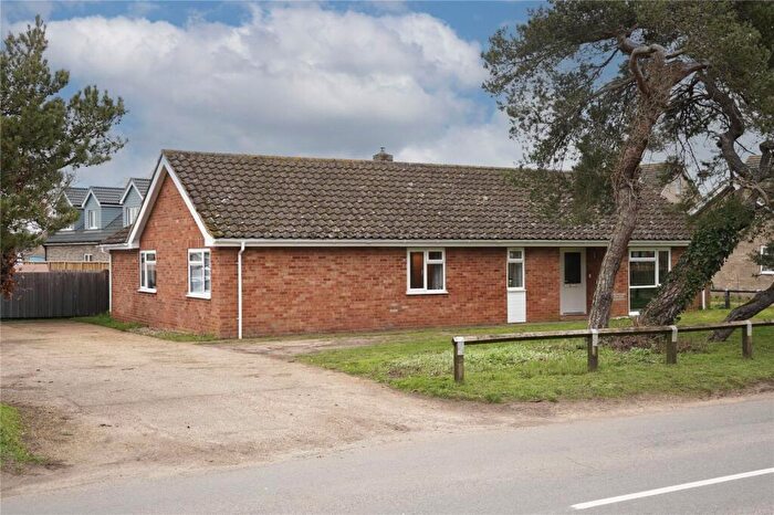4 Bedroom Bungalow For Sale In The Pines, Holywell Row, Bury St. Edmunds, Suffolk, IP28