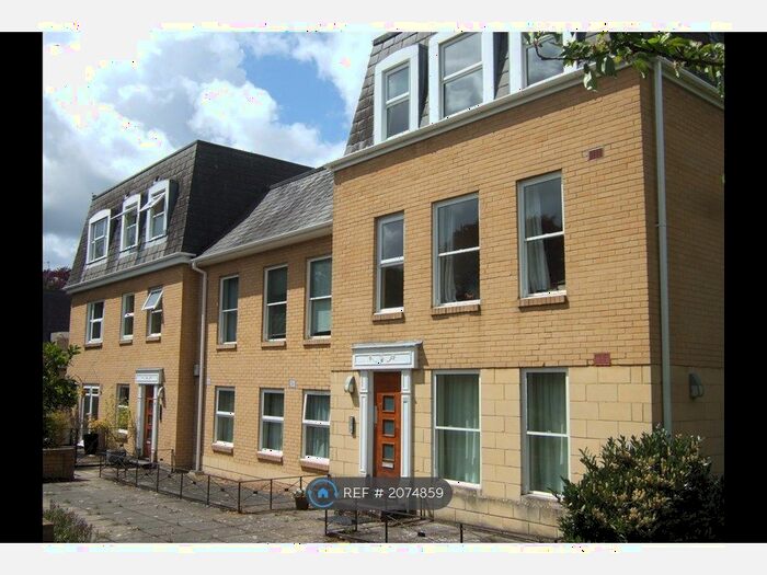 1 Bedroom Flat To Rent In Barnes Close, `Winchester, SO23