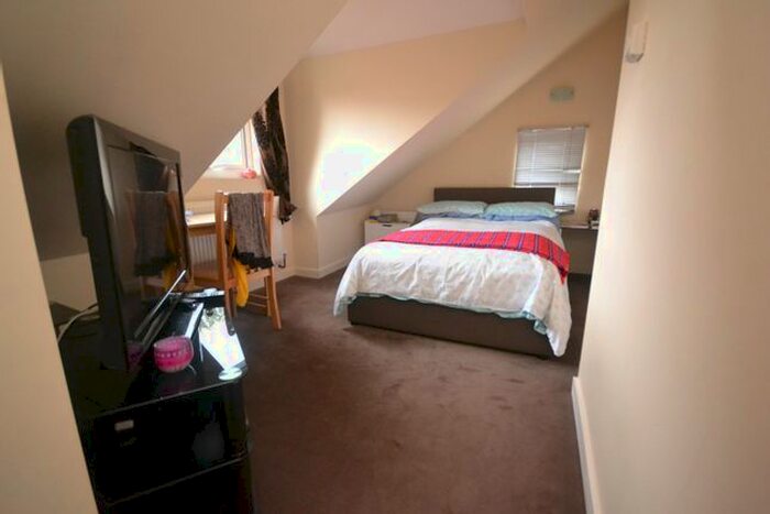 1 Bedroom Studio To Rent In Alexandra Road, Reading, Berkshire, RG1