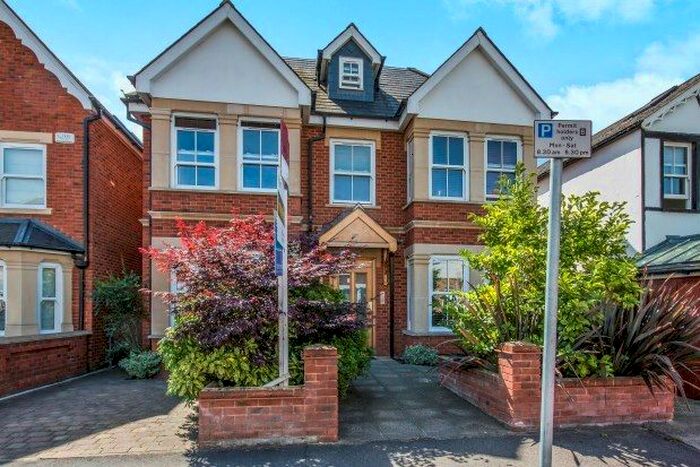 2 Bedroom Flat To Rent In Kings Road, Kingston Upon Thames, KT2