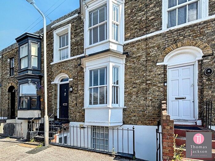 4 Bedroom Terraced House For Sale In Vicarage Place, Margate, CT9