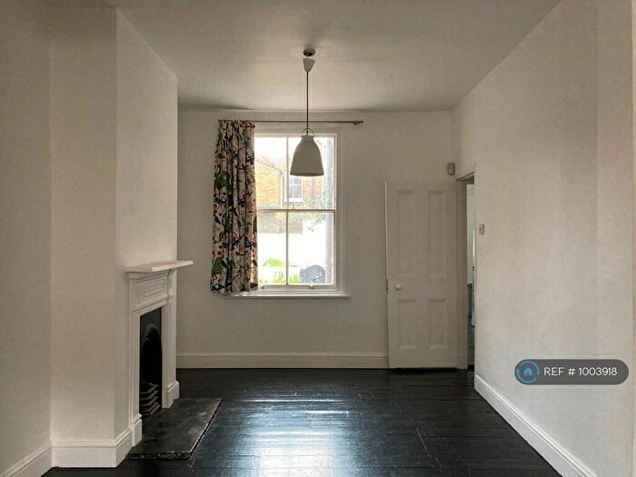 2 Bedroom Terraced House To Rent In Baxendale Street, London, E2