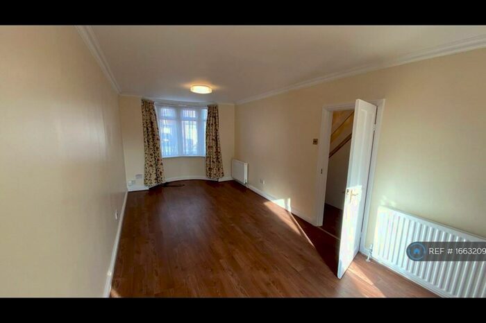 3 Bedroom Terraced House To Rent In Dunster Place, Coventry, CV6