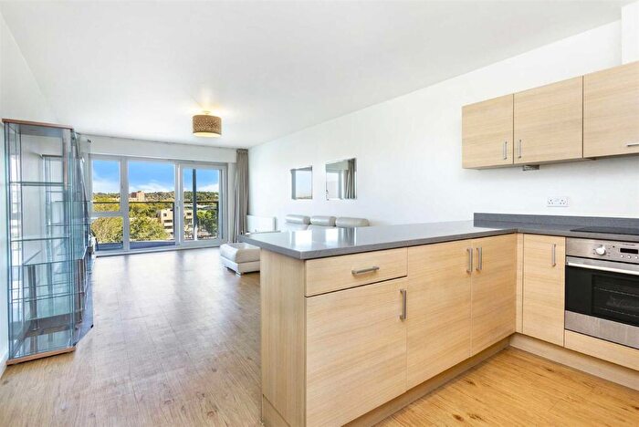 2 Bedroom Flat To Rent In Bantam House Heritage Avenue Colindale, NW9