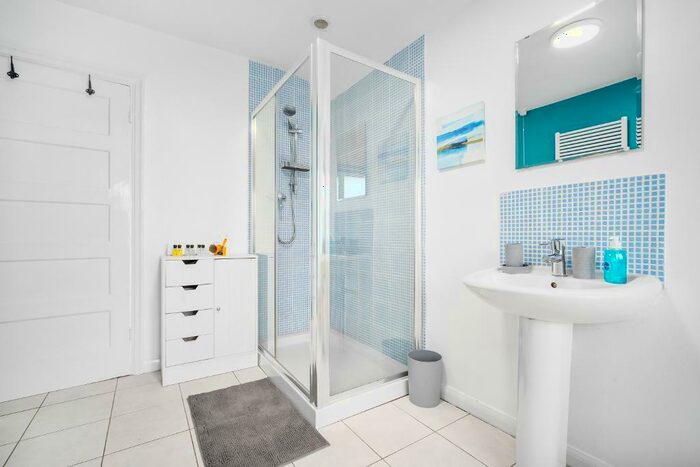 2 Bedroom Semi-Detached House To Rent In War Lane, Harborne, Birmingham, B17