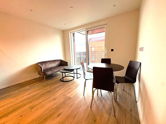 1 Bedroom Flat To Rent In Barnacle House, Hemlock Street, London, E14