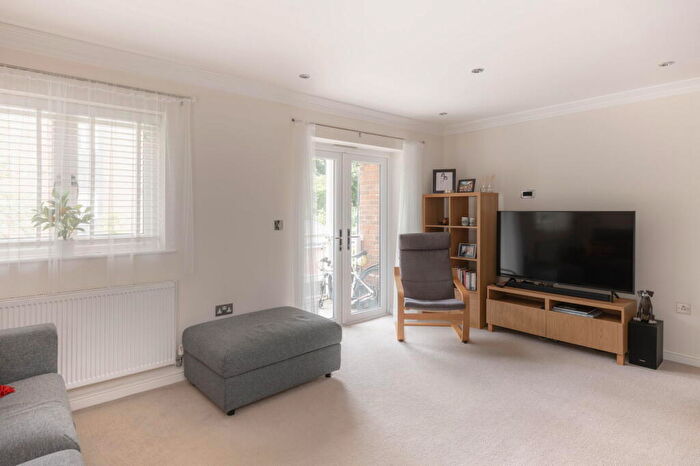 2 Bedroom Apartment To Rent In Townsend Gate, Berkhamsted, Hertfordshire, HP4