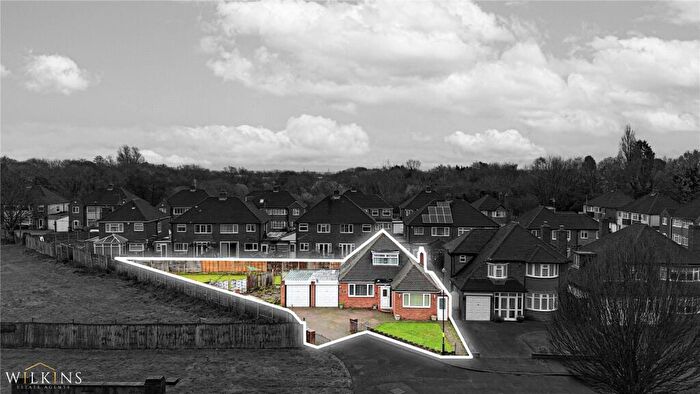 3 Bedroom Bungalow For Sale In Eachelhurst Road, Sutton Coldfield, West Midlands, B76