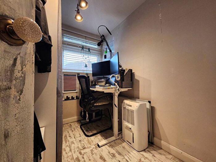 3 Bedroom Terraced House For Sale In New Street, Ash, Canterbury, CT3