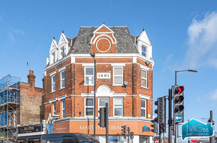 1 Bedroom Apartment To Rent In Exchange Buildings, St. Albans Road, High Barnet, Hertfordshire, EN5