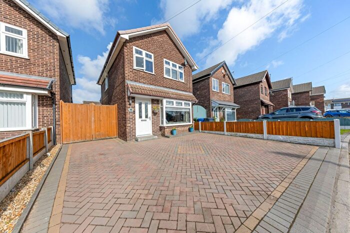 3 Bedroom Detached House For Sale In Winchester Avenue, Great Sankey, WA5