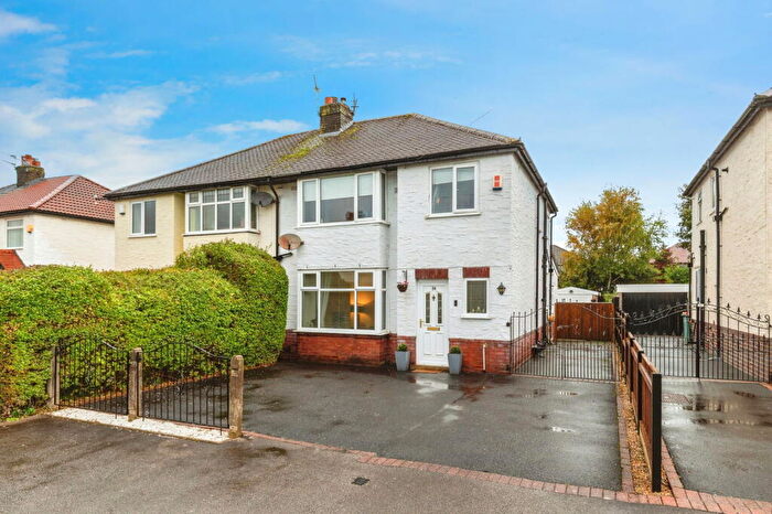 3 Bedroom Semi Detached House For Sale In Beech Drive, Fulwood, Preston, PR2