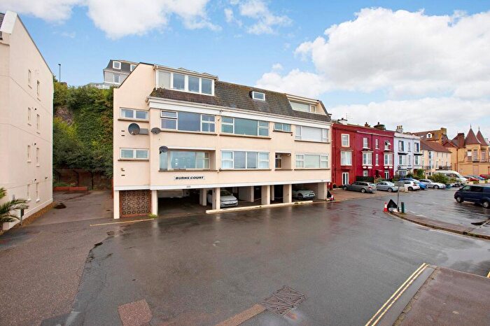 2 Bedroom Flat To Rent In Marine Parade, Burns Court Marine Parade, EX7