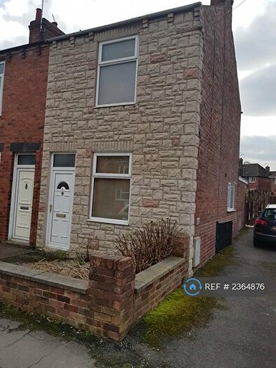 2 Bedroom End Of Terrace House To Rent In Baden Powell Road, Chesterfield, S40
