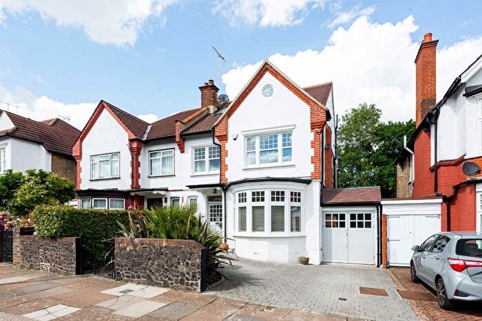 6 Bedroom Semi Detached House For Sale In Park Crescent, Finchley, N3