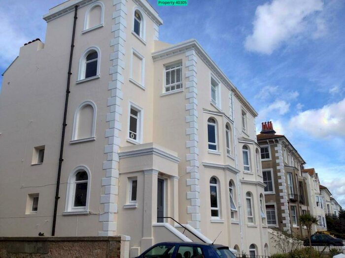 2 Bedroom Flat To Rent In Medina Villas, Hove, BN3