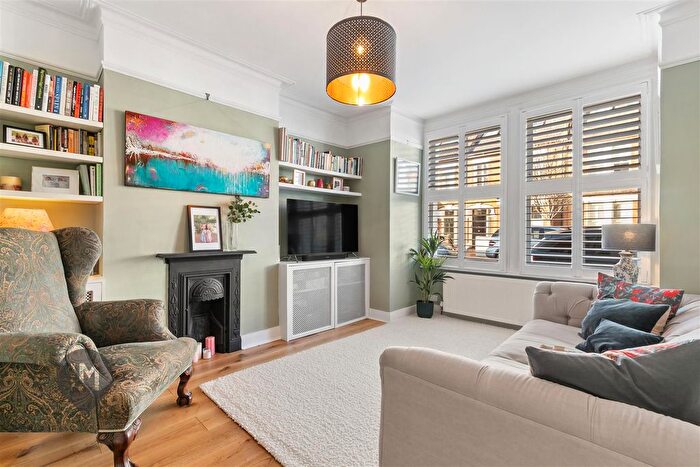 4 Bedroom Terraced House For Sale In Balvernie Grove, London, SW18