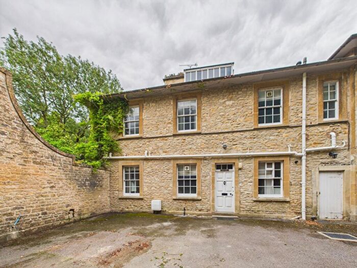 4 Bedroom Semi-Detached House To Rent In Church Street, Shipton-under-Wychwood, Chipping Norton, OX7