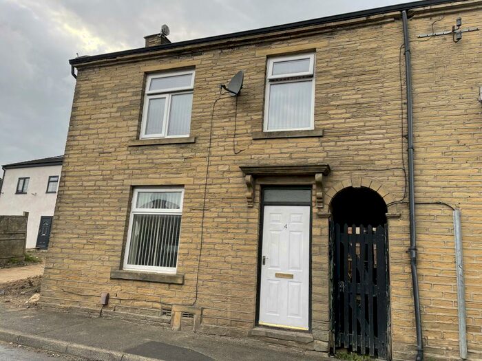 3 Bedroom House To Rent In Hill Top Lane, Allerton, Bradford, BD15