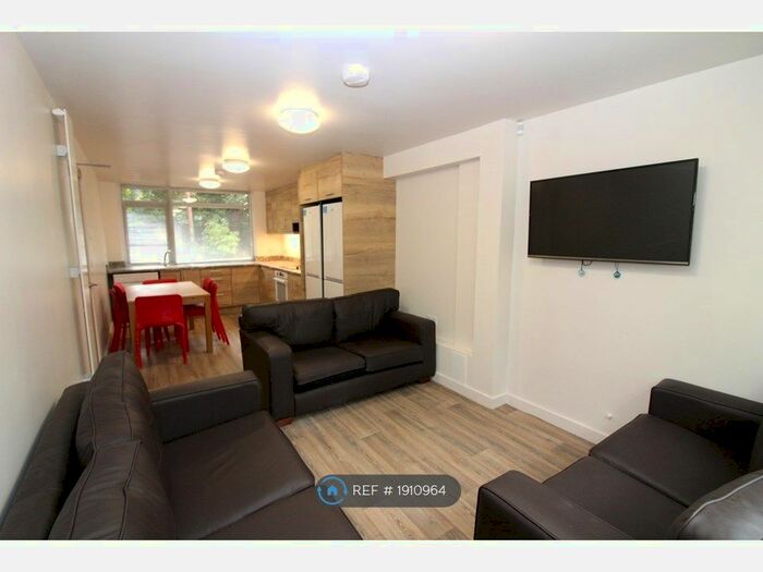 7 Bedroom Terraced House To Rent In Sparkford Close, Winchester, SO22