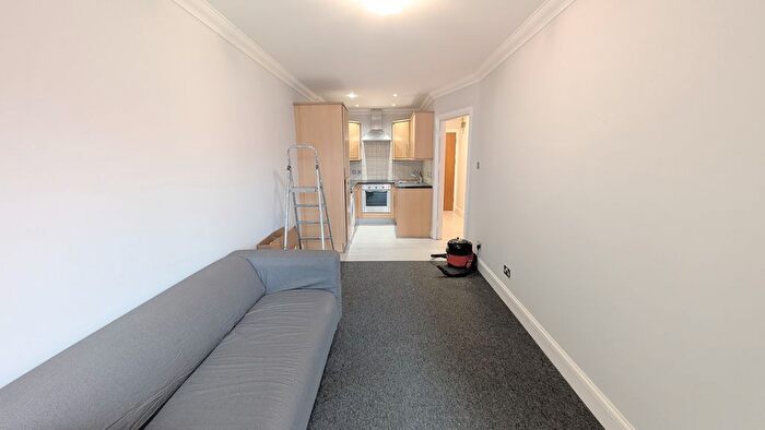 1 Bedroom Flat To Rent In Kilburn High Road, London, NW6