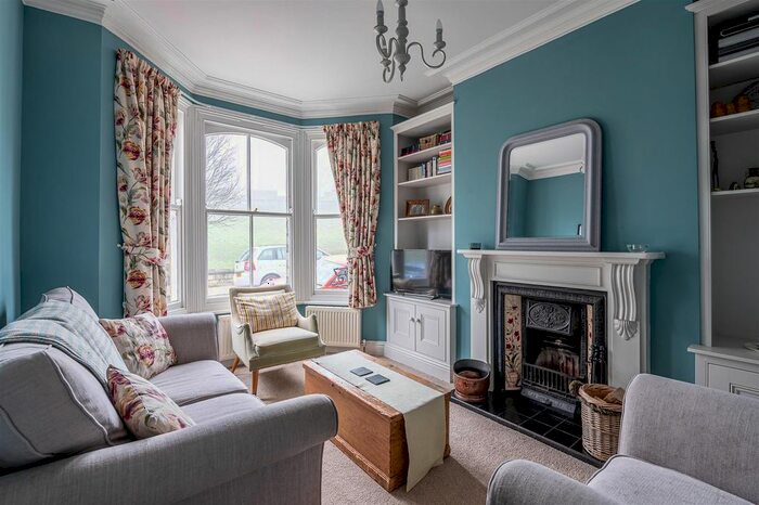 3 Bedroom Terraced House To Rent In Baile Hill Terrace, Bishophill, York, YO1