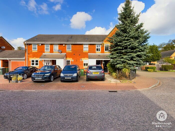 2 Bedroom Flat To Rent In Trader Road, London, E6