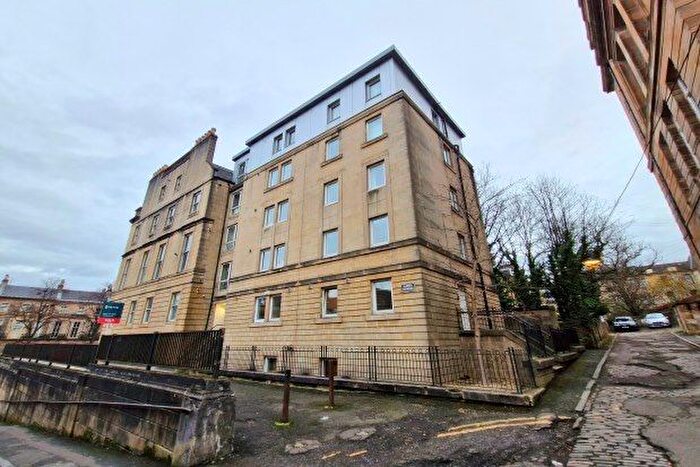 3 Bedroom Flat To Rent In Alfred Terrace, Glasgow, G12