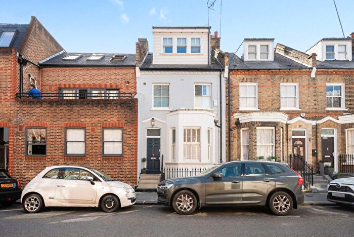 4 Bedroom Flat For Sale In Uverdale Road, Chelsea, London, SW10