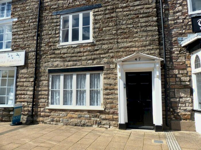 1 Bedroom Flat To Rent In Rounceval Street, Chipping Sodbury, Bristol BS37