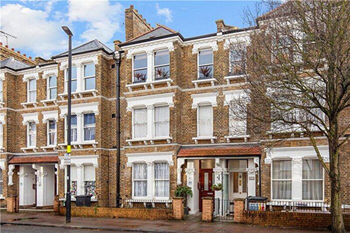 2 Bedroom Apartment For Sale In Brook Drive, London, SE11
