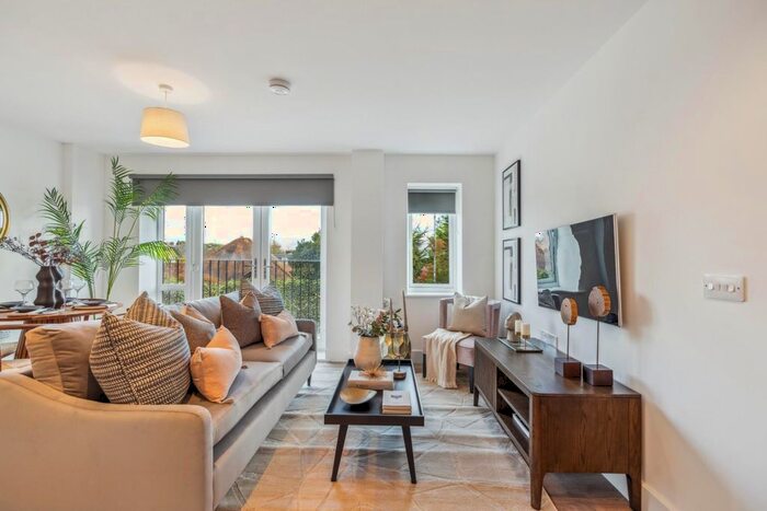 2 Bedroom Flat To Rent In Hartford Point, - Bath Road, Nr Burnham Station (Elizabeth Line), SL1