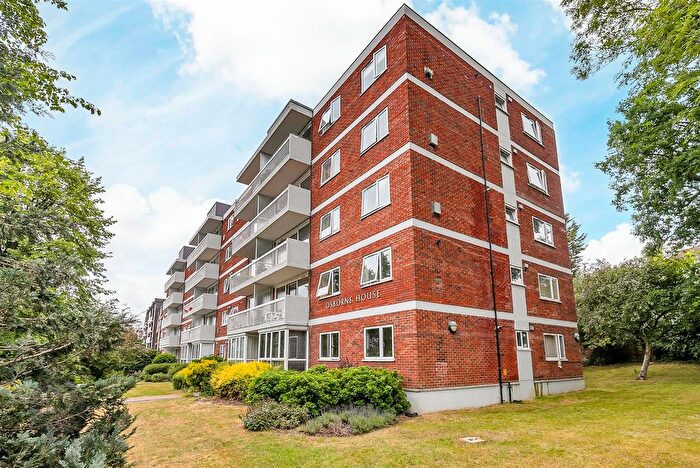 2 Bedroom Flat To Rent In Wimbledon Park Road, London, SW19