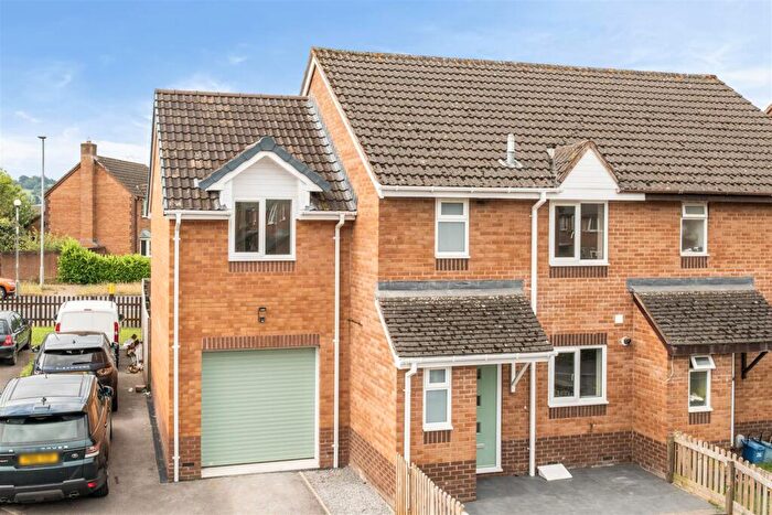 4 Bedroom Detached House For Sale In Magnolia Court, Tiverton, EX16