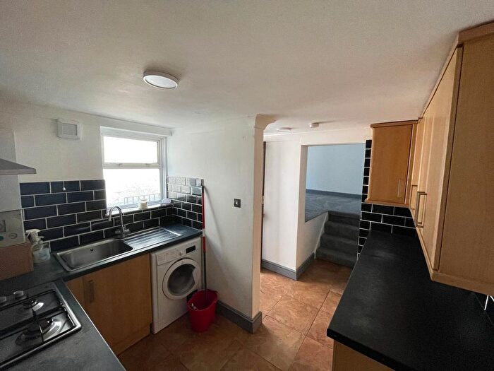 1 Bedroom Flat To Rent In High Road, Ilford, IG1