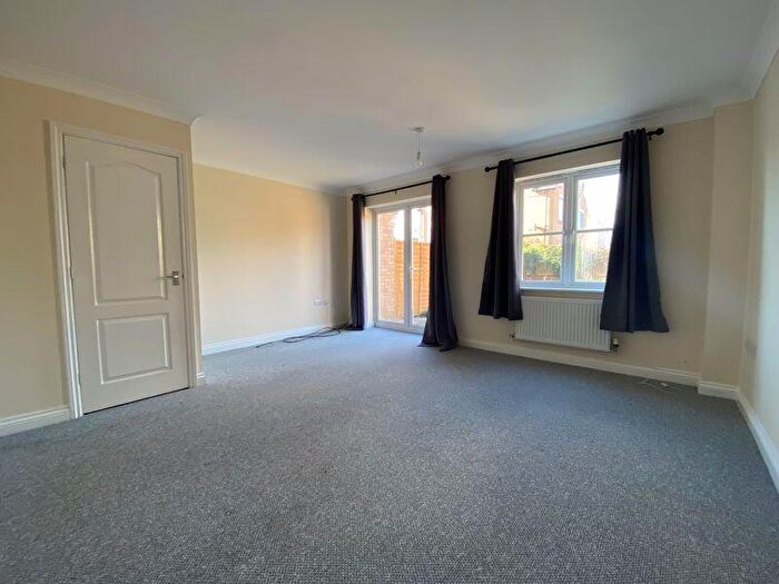 4 Bedroom Town House To Rent In East Of England Way, Orton Northgate, Peterborough, PE2