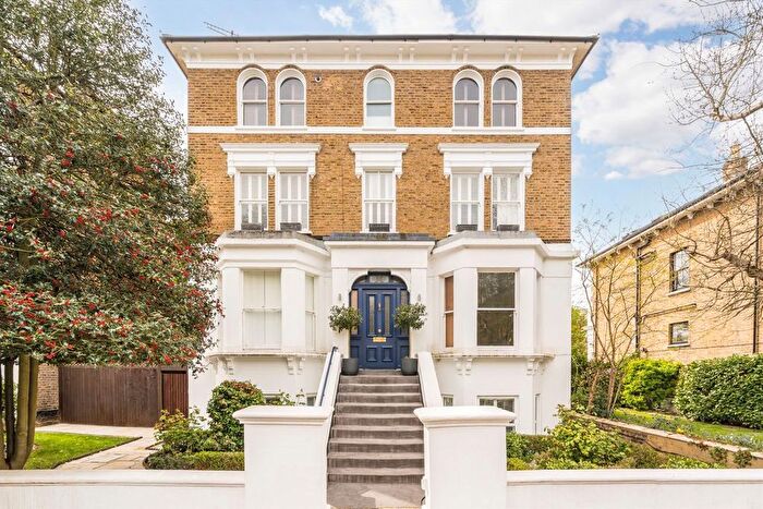 2 Bedroom Flat For Sale In Churchfield Road, Northfields, W13
