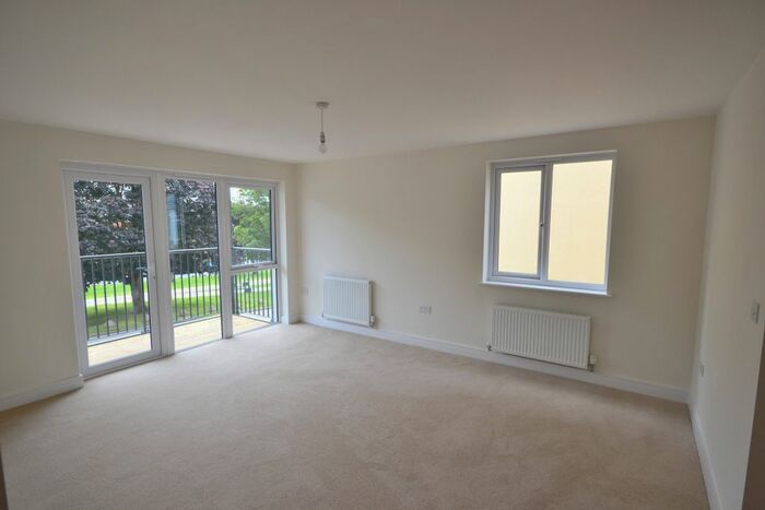 2 Bedroom Flat To Rent In Granby Way, Devonport, Plymouth PL1