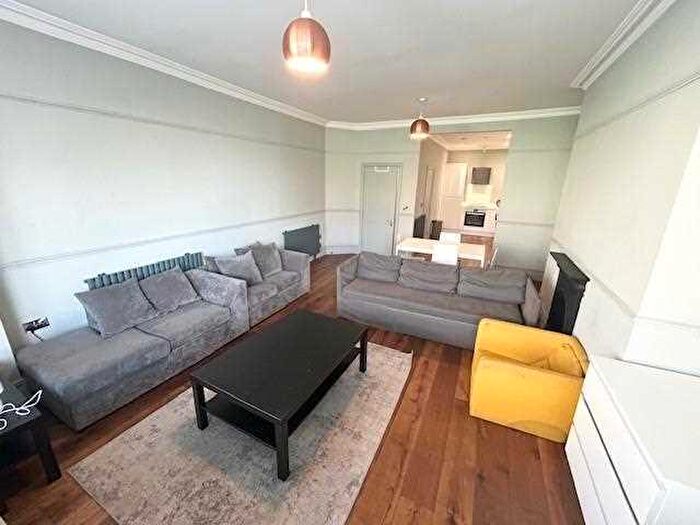 2 Bedroom Apartment To Rent In Old Steine, Brighton, BN1