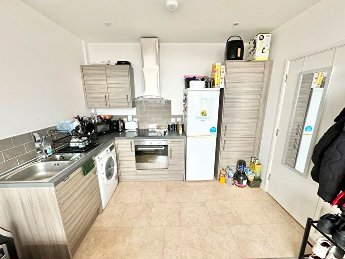 1 Bedroom Apartment To Rent In North Street, Town Centre, CV21