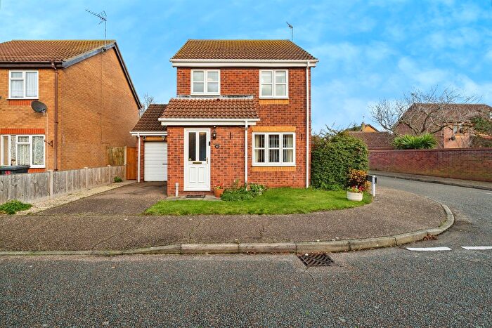 3 Bedroom Detached House For Sale In Julian Way, Hopton, Great Yarmouth, NR31