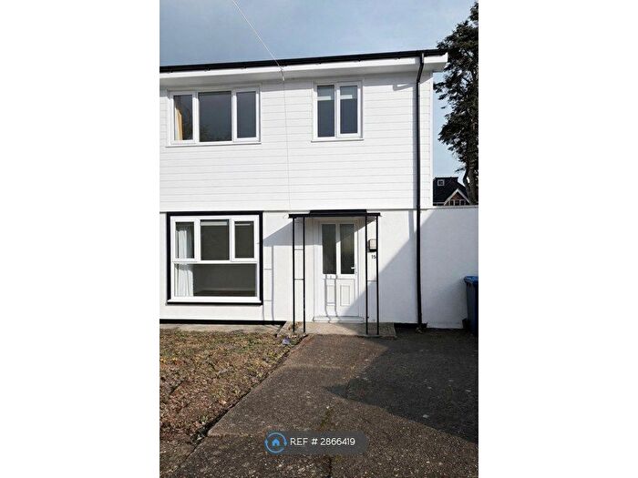 3 Bedroom Semi Detached House To Rent In Saunton Road, Rugby, CV22