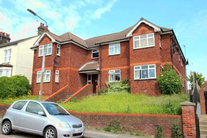 1 Bedroom Flat To Rent In Rectory Road, Grays, RM17