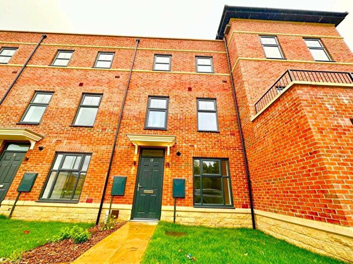 1 Bedroom House To Rent In Acacia Terrace, LS14