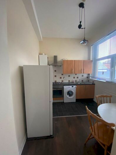 1 Bedroom Apartment To Rent In Severn Road, Canton, Cardiff, CF11