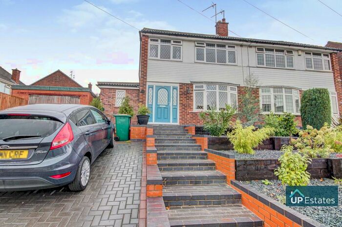 3 Bedroom Semi-Detached House To Rent In Saddington Road, Binley, CV3